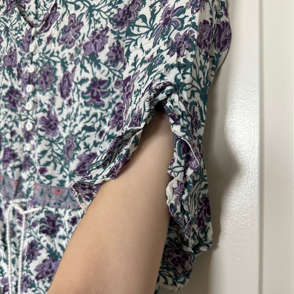 The cutest Milau tulip sleeved romper